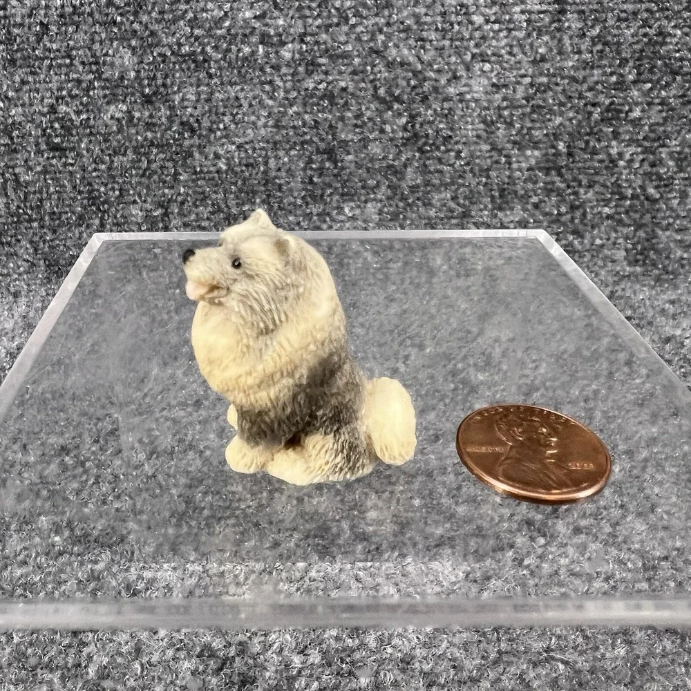 Stone Resin Keeshond Pomeranian Dog 1.25